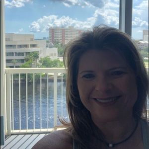 Meet your Posher, Dawn